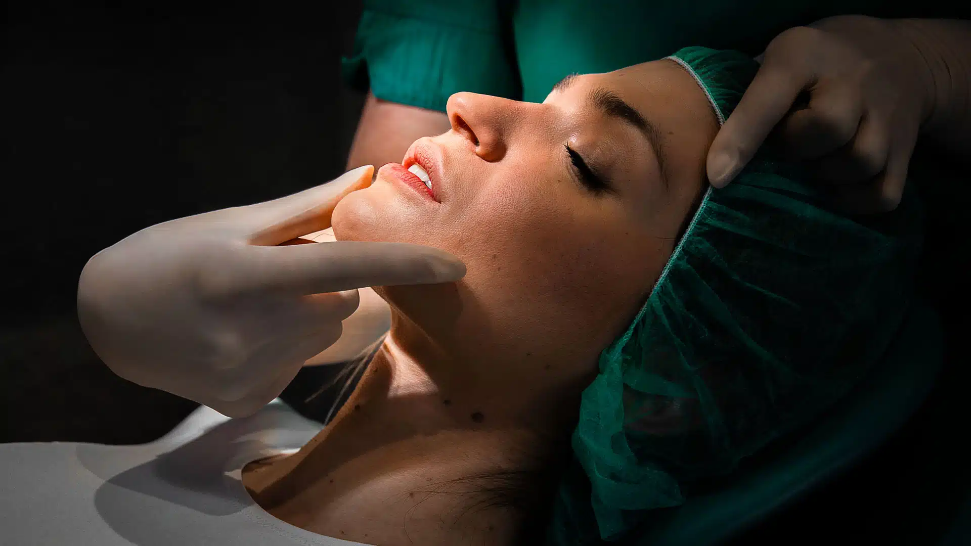 Povećanje usana akcijska cijena